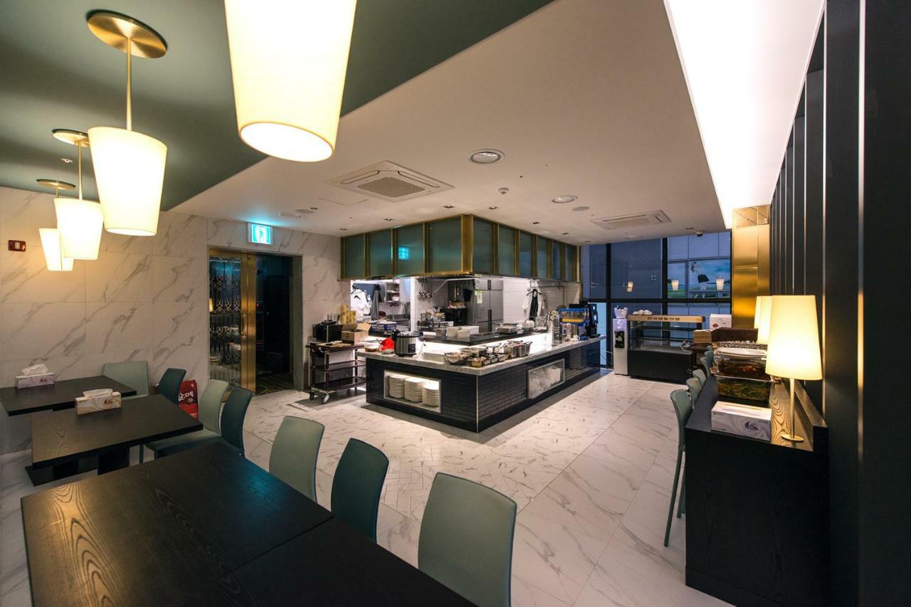 Best Louis Hamilton Hotel Changwon Exterior foto